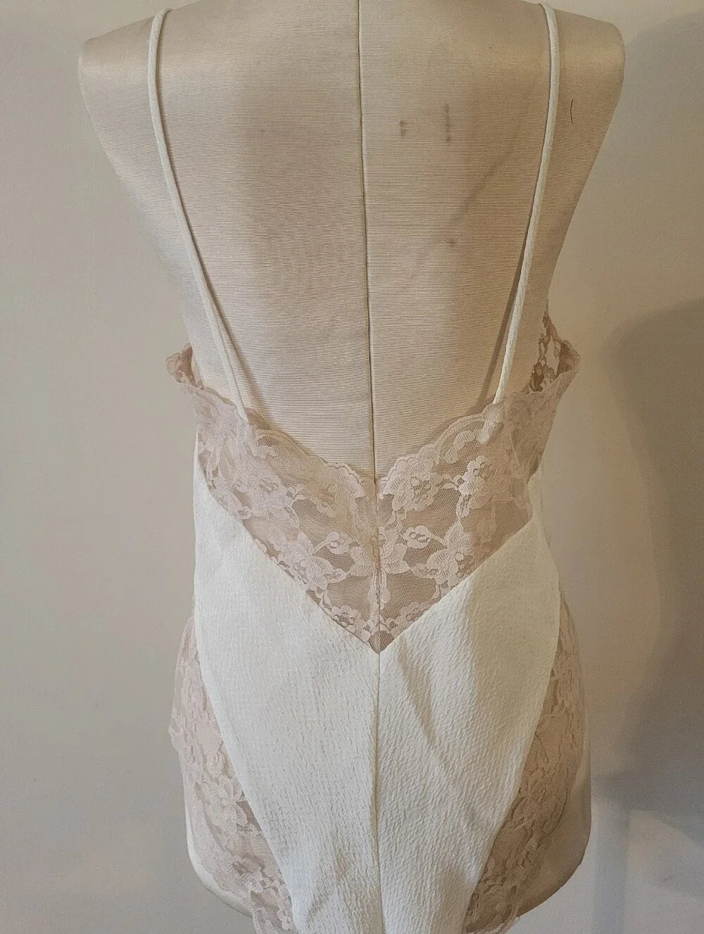 Vintage 80s 90s Victoria’s Secret Gold Label Ivory Lace Bodysuit Teddy Small S